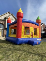 IMG 9711 1712844356 13'x13' Bounce House